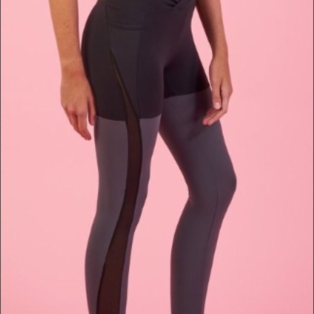 SOLD  gymshark Nikki Blackletter Leggings